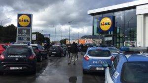 polizia supermercati